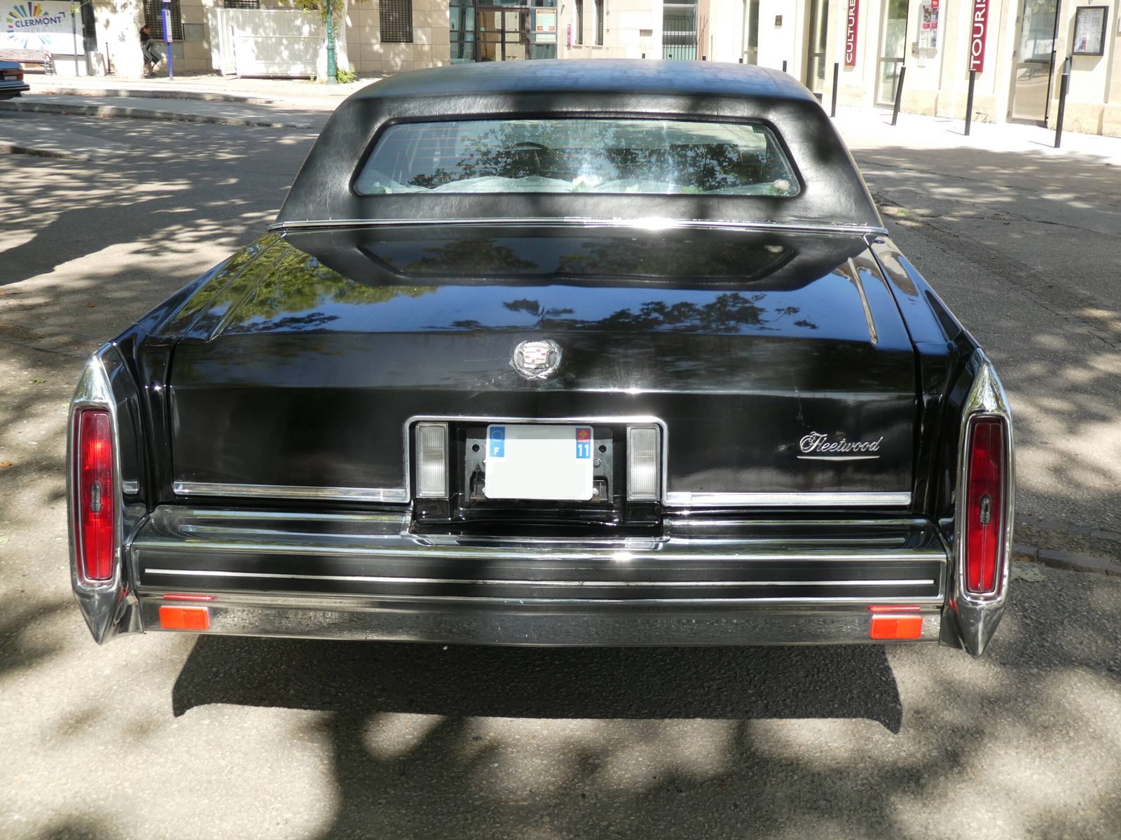 cadillac fleedwort ambassade 84 ar