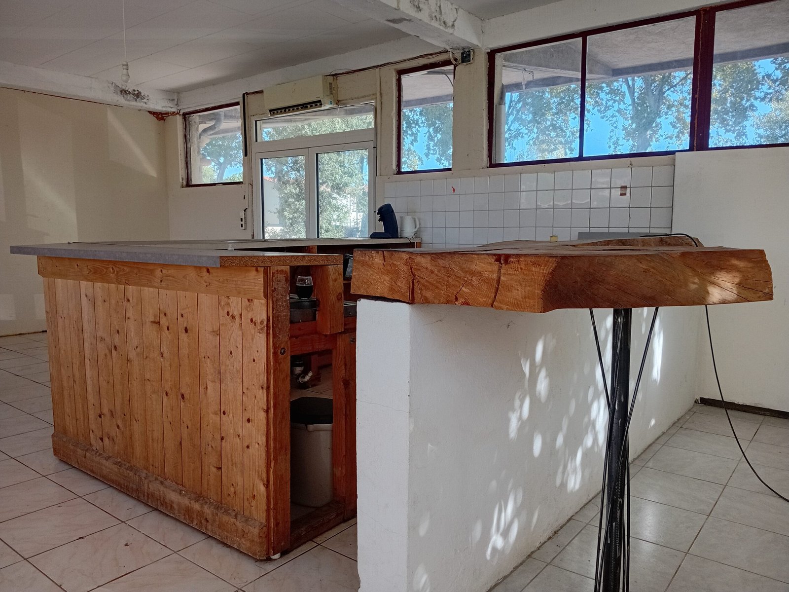 commercial clermont l hérault k