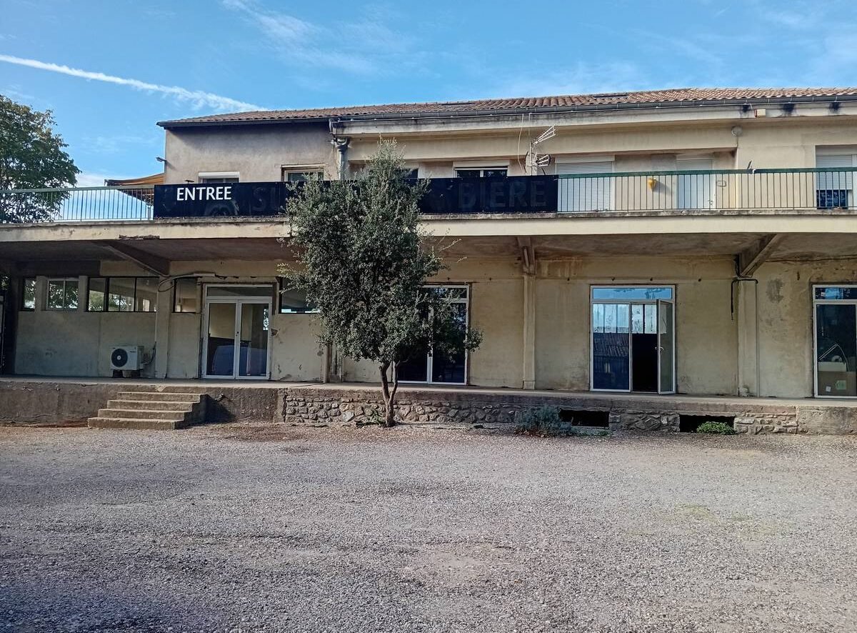 commercial clermont l hérault